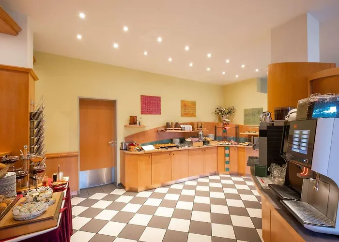 Quality Hotell 3*